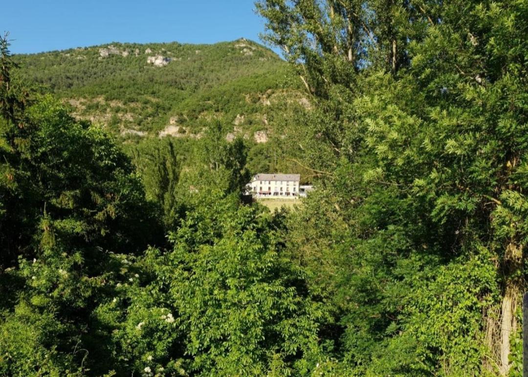 Hotel Des Gorges Au Viaduc Rivière-sur-Tarn Esterno foto